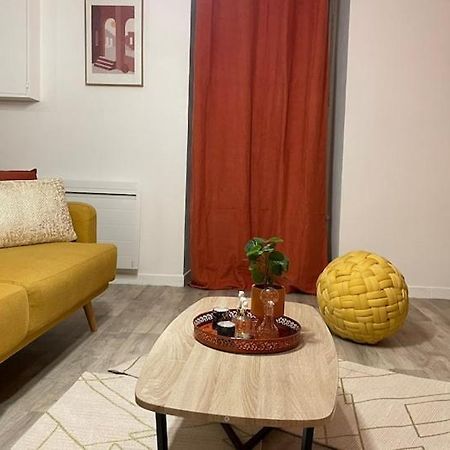 Comme Un Air De Provence A Blois Apartment ภายนอก รูปภาพ