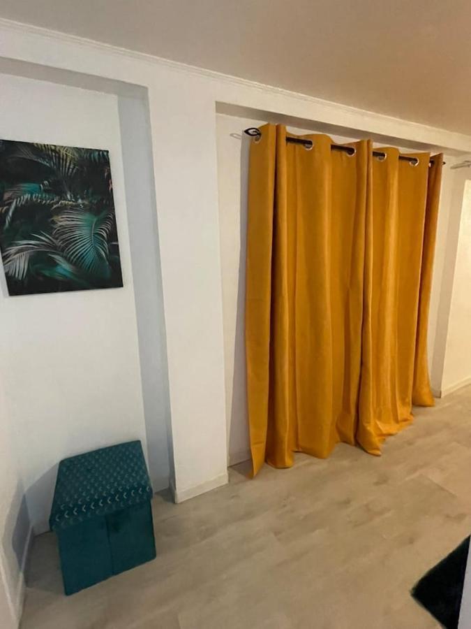 Comme Un Air De Provence A Blois Apartment ภายนอก รูปภาพ