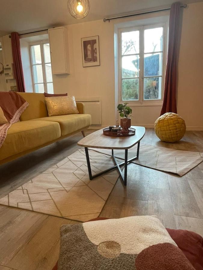 Comme Un Air De Provence A Blois Apartment ภายนอก รูปภาพ