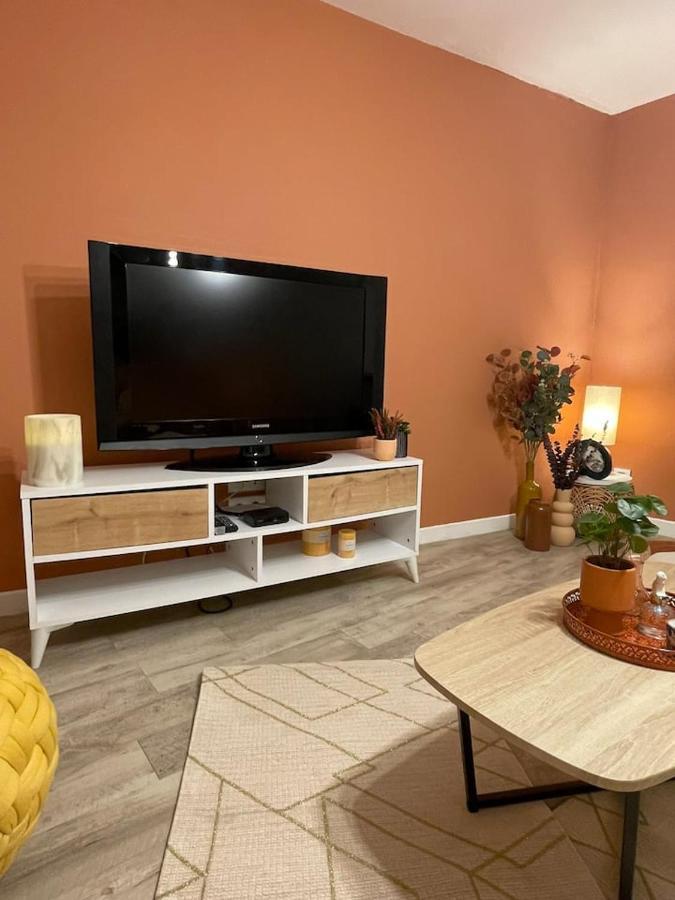 Comme Un Air De Provence A Blois Apartment ภายนอก รูปภาพ