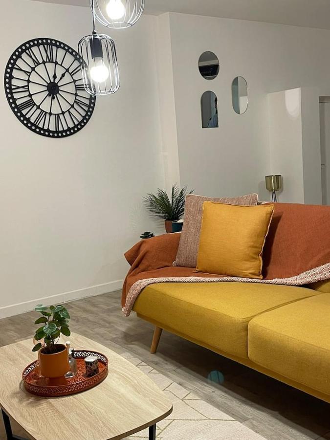 Comme Un Air De Provence A Blois Apartment ภายนอก รูปภาพ
